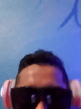 Snapshot of PitudoWuero chatting on 10-04-25, 09:07 PitudoWuero online show from 10-04-25, 09:07