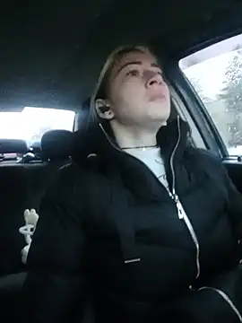 Reina Cummings online show from 11-23-25, 05:29