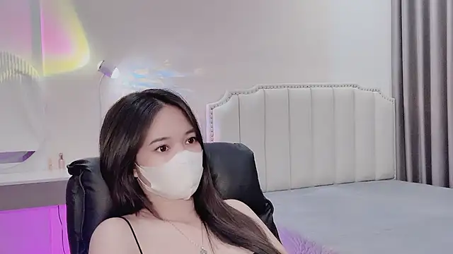 Snapshot of _Dorry_ chatting on 11-14-25, 05:22 Dorry online show from 11-14-25, 05:22