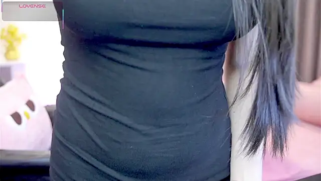 Snapshot of _Dorry_ chatting on 03-08-26, 02:10 Dorry online show from 03-08-26, 02:10