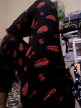 Snapshot of Dalo3a99sixi chatting on 09-23-25, 10:35 Dalo3a99sixi online show from 09-23-25, 10:35