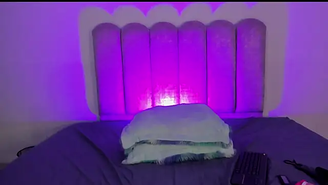 Snapshot of TahliaNovoa chatting on 03-27-26, 04:40 TahliaNovoa online show from 03-27-26, 04:40