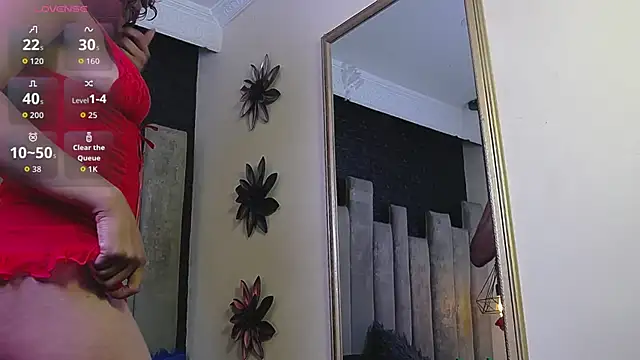 Snapshot of MisRoos chatting on 02-27-26, 01:55 MisRoos online show from 02-27-26, 01:55