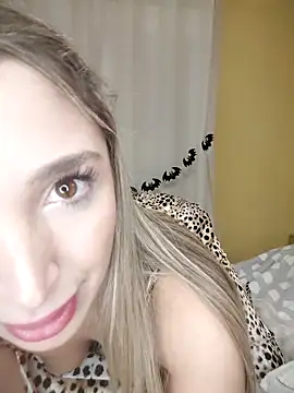 Snapshot of mikateen chatting on 11-01-25, 09:17 mikateen online show from 11-01-25, 09:17