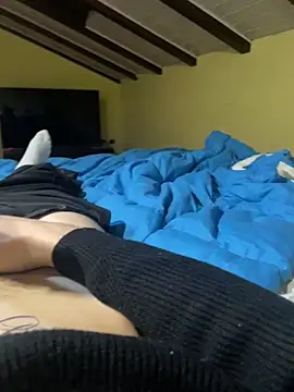 Snapshot of Porco_assetato chatting on 01-06-26, 04:43 Porco assetato online show from 01-06-26, 04:43