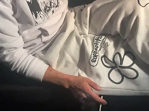 Snapshot of CAMEL1913 chatting on 10-24-25, 05:20 CAMEL1913 online show from 10-24-25, 05:20