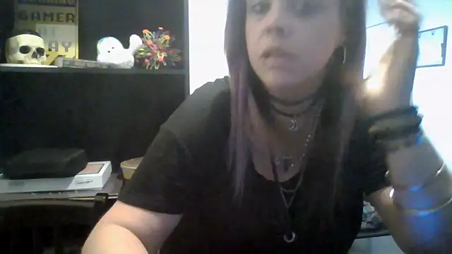 TWiSTYTheTwizted online show from 06-05-26, 04:02