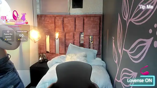 Isa Thompson   online show from 09-15-25, 12:05