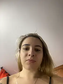 Snapshot of karla-thomsom10 chatting on 02-19-26, 10:17 karla-thomsom10 online show from 02-19-26, 10:17