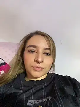 Snapshot of karla-thomsom10 chatting on 02-27-26, 07:47 karla-thomsom10 online show from 02-27-26, 07:47