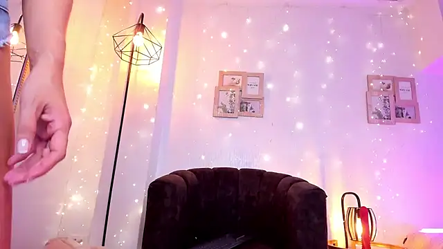 Snapshot of mystic_carito chatting on 01-15-26, 08:12 mystic carito online show from 01-15-26, 08:12