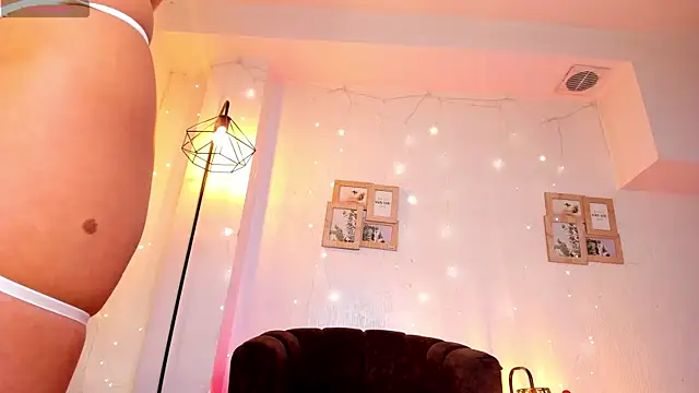 Snapshot of mystic_carito chatting on 02-24-26, 08:40 mystic carito online show from 02-24-26, 08:40