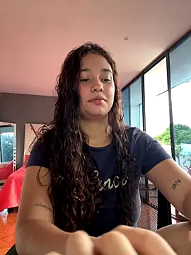 Snapshot of lana_rousse01 chatting on 10-19-25, 10:32 lana rousse01 online show from 10-19-25, 10:32