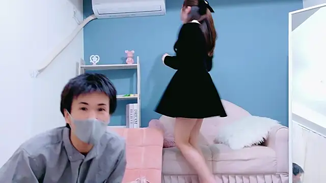 Snapshot of Reto-sama chatting on 02-26-26, 01:10 Reto-sama online show from 02-26-26, 01:10