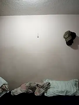 Snapshot of Blackaxes chatting on 03-25-26, 03:56 Blackaxes online show from 03-25-26, 03:56