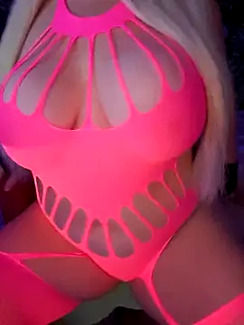 Snapshot of ThiccDreamDoll chatting on 03-31-26, 03:41 ThiccDreamDoll online show from 03-31-26, 03:41