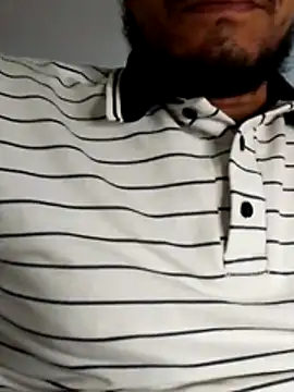 Snapshot of Bosssweet22cm chatting on 02-14-26, 05:37 Bosssweet22cm online show from 02-14-26, 05:37