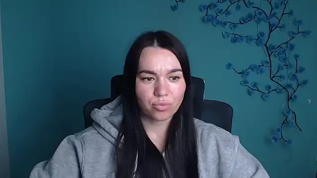Lola Saymyname online show from 05-17-26, 11:17