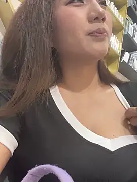 Dujuan-d online show from 10-18-25, 12:39