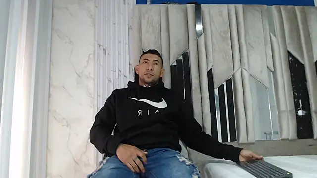 Morganandmegan online show from 11-25-25, 12:05