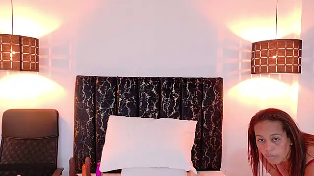 evvaa moon69 online show from 04-17-26, 12:30