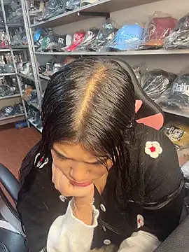 Snapshot of GiaDuque chatting on 02-28-26, 09:32 GiaDuque online show from 02-28-26, 09:32