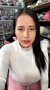 Snapshot of GiaDuque chatting on 07-09-26, 01:26 GiaDuque online show from 07-09-26, 01:26