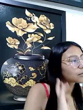 Snapshot of SofieLove_01 chatting on 12-19-25, 08:43 SofieLove 01 online show from 12-19-25, 08:43