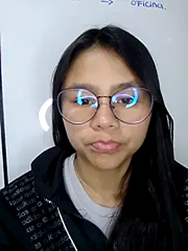 Snapshot of SofieLove_01 chatting on 01-09-26, 08:06 SofieLove 01 online show from 01-09-26, 08:06