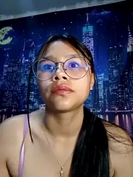 Snapshot of SofieLove_01 chatting on 03-02-26, 04:58 SofieLove 01 online show from 03-02-26, 04:58