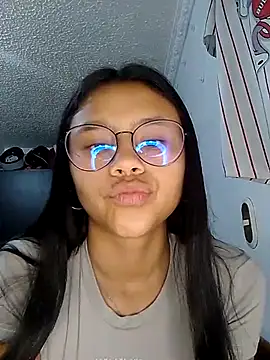 Snapshot of SofieLove_01 chatting on 03-14-26, 07:25 SofieLove 01 online show from 03-14-26, 07:25