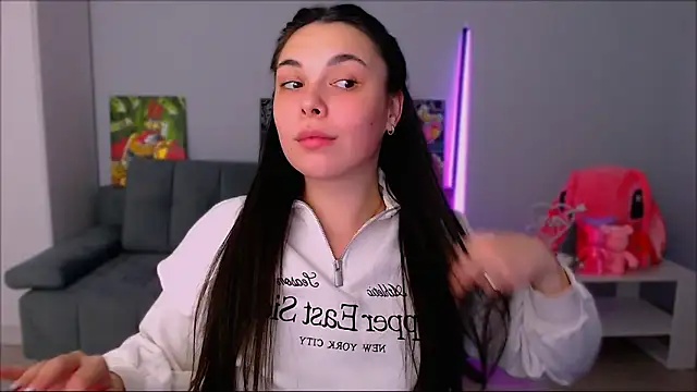 queenofthesense  online show from 11-17-25, 10:54