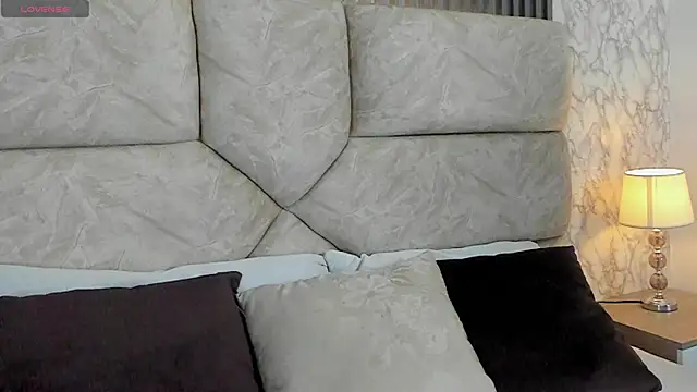 leilapons online show from 10-12-25, 06:07