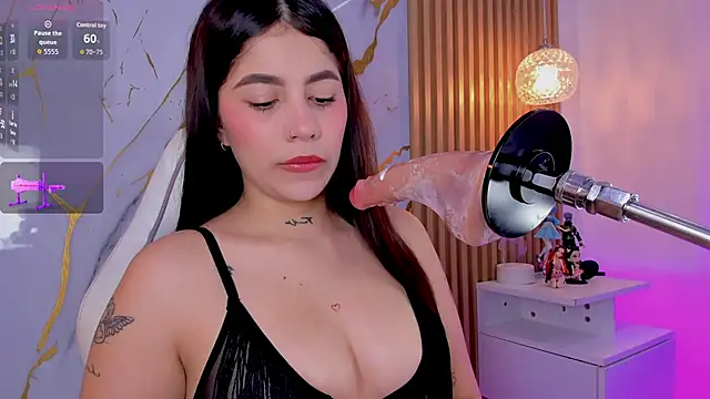 alissaowens  online show from 04-01-26, 12:17