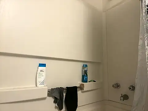 straightguy2233 online show from 09-28-25, 03:56