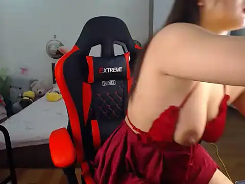 NANA 199k online show from 04-12-26, 10:31