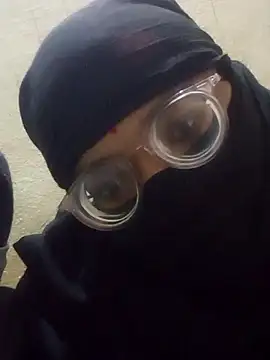 Snapshot of your-cute-baby chatting on 01-09-26, 05:48 your-cute-baby online show from 01-09-26, 05:48