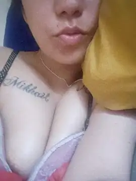 Snapshot of Gatibby chatting on 10-24-25, 04:25 Gatibby online show from 10-24-25, 04:25