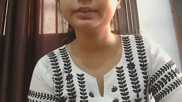 Snapshot of Cute-Bacchi chatting on 09-18-25, 01:18 Cute-Bacchi online show from 09-18-25, 01:18