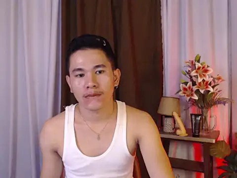 Snapshot of master_kent chatting on 10-03-25, 10:23 master kent online show from 10-03-25, 10:23