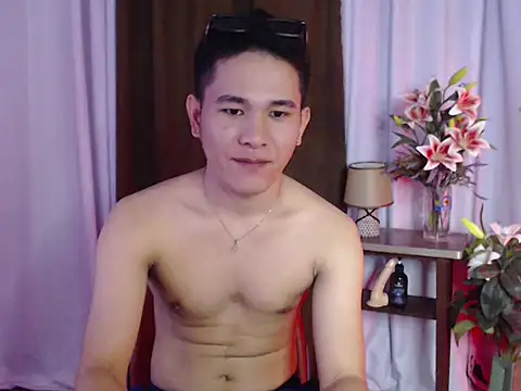 Snapshot of master_kent chatting on 10-14-25, 10:05 master kent online show from 10-14-25, 10:05