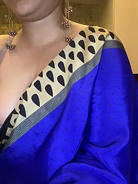 annanya01 online show from 04-28-26, 02:22