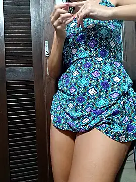 cicinha3657 online show from 04-15-26, 05:25