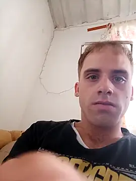 Snapshot of alex-golden chatting on 03-28-26, 07:24 alex-golden online show from 03-28-26, 07:24