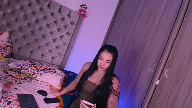 Snapshot of dreamsussi chatting on 02-06-26, 05:05 dreamsussi online show from 02-06-26, 05:05