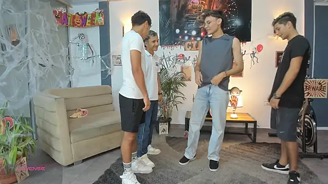 Bisexlifehot   online show from 10-27-25, 11:09