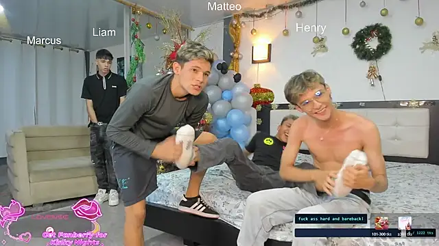 Bisexlifehot   online show from 12-22-25, 11:24