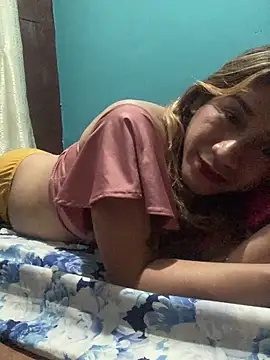 pretty TRANSjona online show from 04-29-26, 09:10