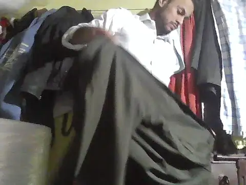 ursdreamperson online show from 12-04-25, 02:37