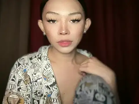 Mysterious tgirl online show from 04-15-26, 07:48